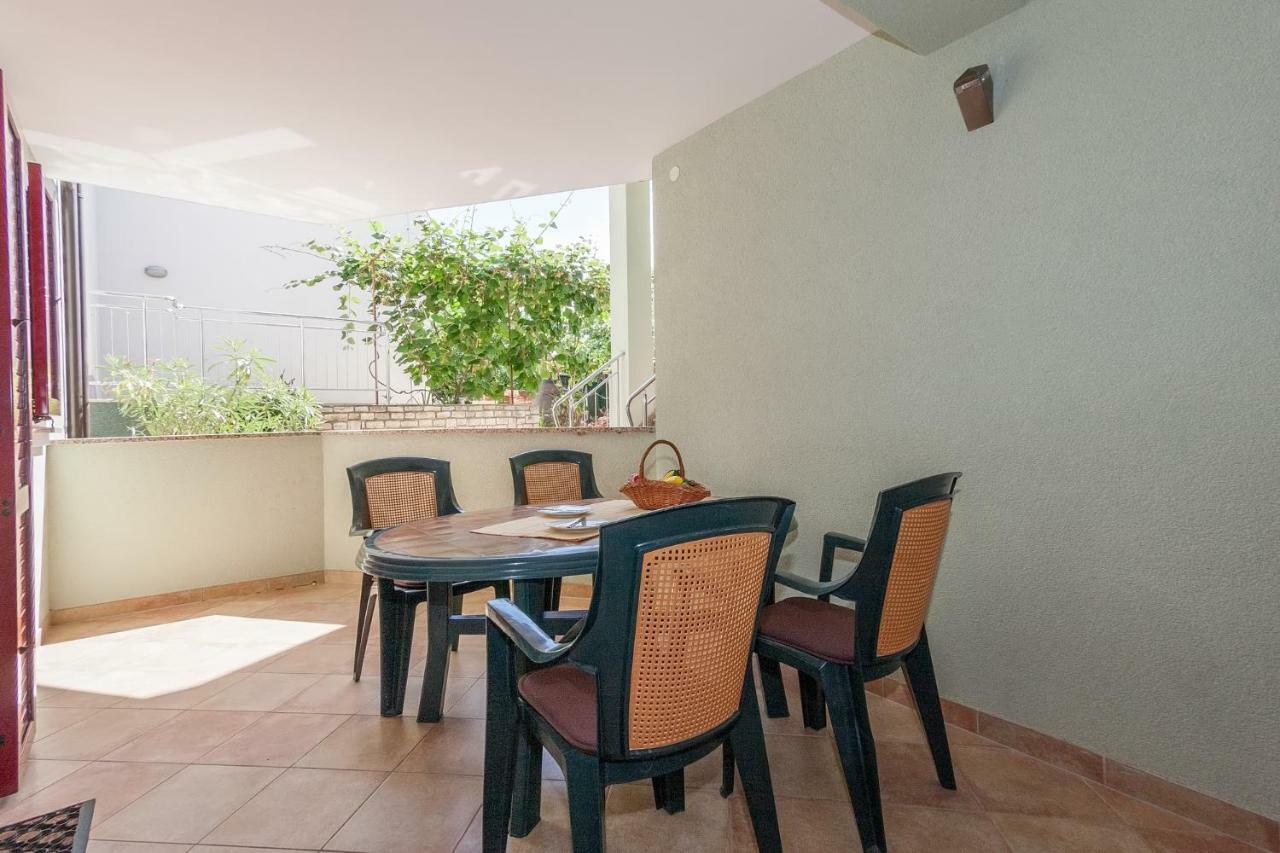 Villa Symphonie Porec Exterior photo